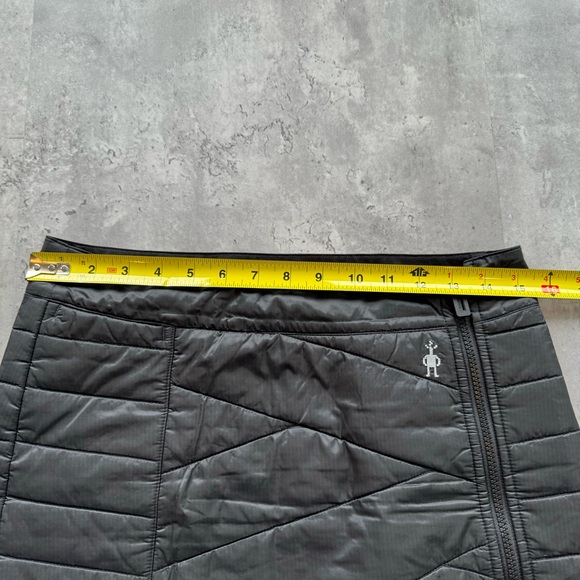 Smartwool Smartloft 120 Wool Blend Puffer Skirt Black, Small - Picture 7 of 8